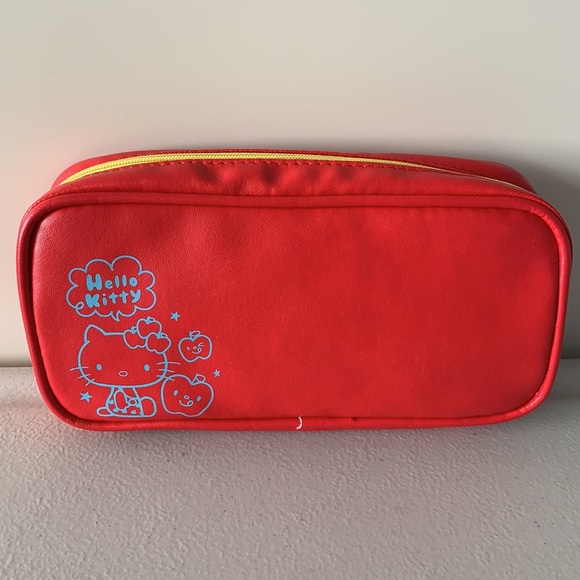 Brand New Hello Kitty Cosmetic Bag/Pencil Case - Picture 3 of 6